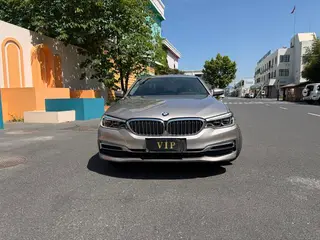 BMW 5 Series 2020 530Li Leading Type Luxury Set exterior photo 2 BMW 5 Series 2020 530Li Leading Type Luxury Set exterior photo 2