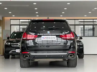 BMW X5 2018 xDrive35i Estilo elegante exterior foto 4 BMW X5 2018 xDrive35i Estilo elegante exterior foto 4