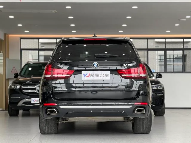 BMW X5 2018 xDrive35i Estilo elegante exterior foto 4 BMW X5 2018 xDrive35i Estilo elegante exterior foto 4