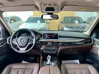 BMW X5 2018 xDrive35i Estilo elegante exterior foto 5 BMW X5 2018 xDrive35i Estilo elegante exterior foto 5