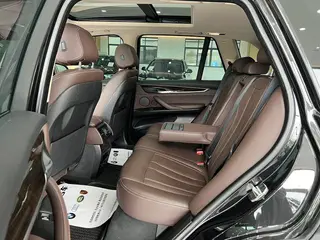 BMW X5 2018 xDrive35i Estilo elegante interior foto 9 BMW X5 2018 xDrive35i Estilo elegante interior foto 9