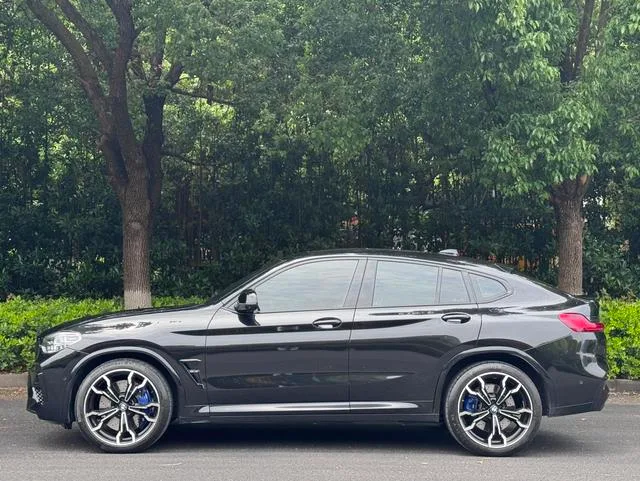 BMW X4 M 2019 X4 M Versión Thunder exterior foto 3 BMW X4 M 2019 X4 M Versión Thunder exterior foto 3