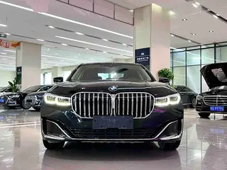 BMW 7 Series 2019 740Li Leading Type Luxury Set exterior photo 2 BMW 7 Series 2019 740Li Leading Type Luxury Set exterior photo 2