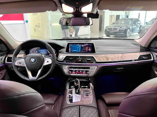 BMW 7 Series 2019 740Li Leading Type Luxury Set interior photo 6 BMW 7 Series 2019 740Li Leading Type Luxury Set interior photo 6