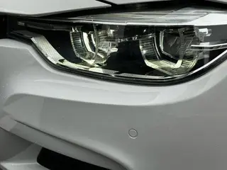 BMW 3 Series 2018 320i M Sports suit exterior photo 3 BMW 3 Series 2018 320i M Sports suit exterior photo 3