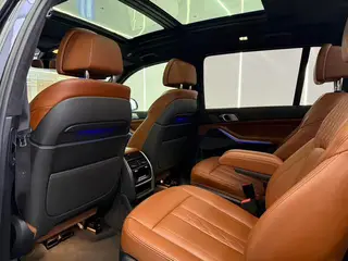 BMW X7 2021 xDrive40i Traje de lujo exclusivo exterior foto 6 BMW X7 2021 xDrive40i Traje de lujo exclusivo exterior foto 6