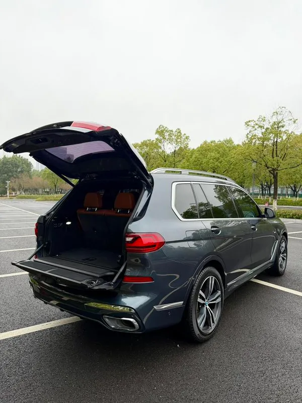 BMW X7 2021 xDrive40i Traje de lujo exclusivo interior foto 17 BMW X7 2021 xDrive40i Traje de lujo exclusivo interior foto 17