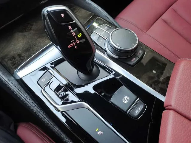 BMW 5 Series 2020 530Li Leading Type M Sports suit interior photo 14 BMW 5 Series 2020 530Li Leading Type M Sports suit interior photo 14