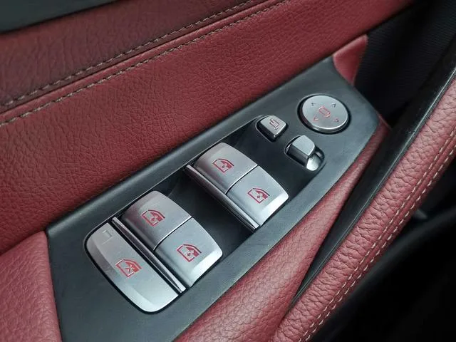 BMW 5 Series 2020 530Li Leading Type M Sports suit interior photo 15 BMW 5 Series 2020 530Li Leading Type M Sports suit interior photo 15