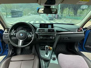 BMW 3 Series 2019 320Li M Traje de lujo exterior foto 3 BMW 3 Series 2019 320Li M Traje de lujo exterior foto 3