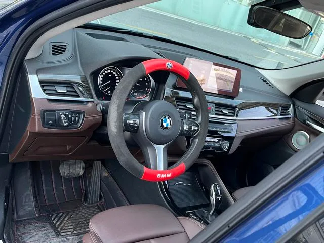 BMW X1 2021 xDrive25Li Type de luxe intérieur photo 8 BMW X1 2021 xDrive25Li Type de luxe intérieur photo 8