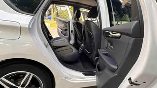 BMW 2 Series Touring 2016 218i Traje de diseño deportivo interior foto 7 BMW 2 Series Touring 2016 218i Traje de diseño deportivo interior foto 7
