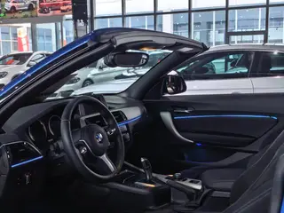 BMW 2 Series 2018 225i Coupé convertible Tipo de lujo M Conjunto deportivo interior foto 9 BMW 2 Series 2018 225i Coupé convertible Tipo de lujo M Conjunto deportivo interior foto 9