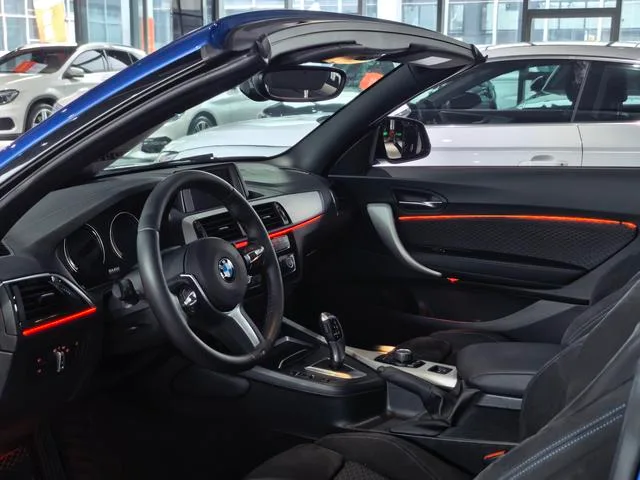 BMW 2 Series 2018 225i Coupé convertible Tipo de lujo M Conjunto deportivo interior foto 10 BMW 2 Series 2018 225i Coupé convertible Tipo de lujo M Conjunto deportivo interior foto 10