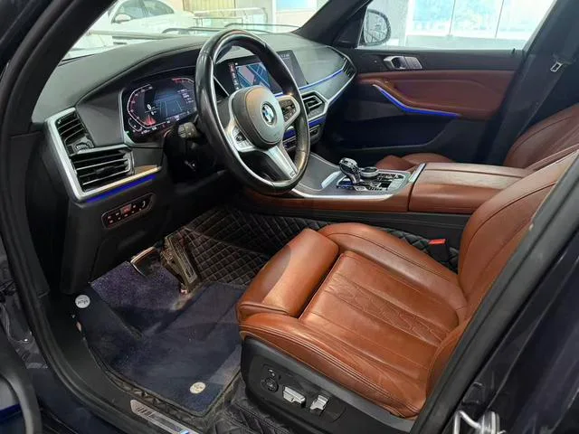 BMW X7 2020 xDrive40i Tipo de lujo M Conjunto deportivo interior foto 6 BMW X7 2020 xDrive40i Tipo de lujo M Conjunto deportivo interior foto 6