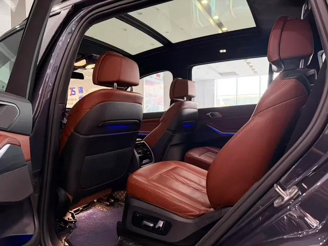 BMW X7 2020 xDrive40i Tipo de lujo M Conjunto deportivo interior foto 7 BMW X7 2020 xDrive40i Tipo de lujo M Conjunto deportivo interior foto 7