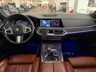 BMW X7 2020 xDrive40i Tipo de lujo M Conjunto deportivo interior foto 10 BMW X7 2020 xDrive40i Tipo de lujo M Conjunto deportivo interior foto 10