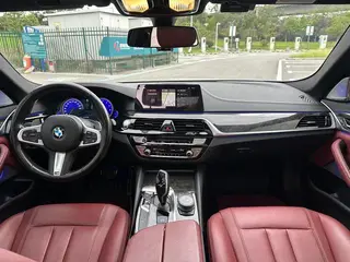 BMW 5 Series 2018 Restyling 530Li Leading Type M Sports suit exterior photo 7 BMW 5 Series 2018 Restyling 530Li Leading Type M Sports suit exterior photo 7