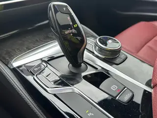 BMW 5 Series 2018 Restyling 530Li Leading Type M Sports suit exterior photo 8 BMW 5 Series 2018 Restyling 530Li Leading Type M Sports suit exterior photo 8