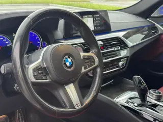 BMW 5 Series 2018 Restyling 530Li Leading Type M Sports suit interior photo 9 BMW 5 Series 2018 Restyling 530Li Leading Type M Sports suit interior photo 9