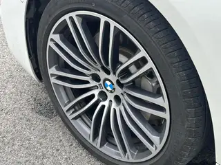 BMW 5 Series 2018 Restyling 530Li Leading Type M Sports suit interior photo 15 BMW 5 Series 2018 Restyling 530Li Leading Type M Sports suit interior photo 15