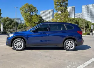 BMW X1 2019 sDrive18Li Style tendance extérieur photo 4 BMW X1 2019 sDrive18Li Style tendance extérieur photo 4