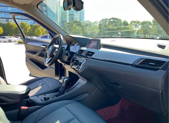 BMW X1 2019 sDrive18Li Style tendance intérieur photo 14 BMW X1 2019 sDrive18Li Style tendance intérieur photo 14