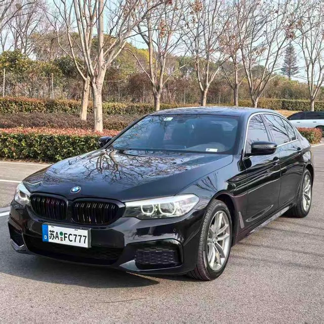 BMW 5 Series 2020 525Li M Conjunto deportivo exterior foto 1 BMW 5 Series 2020 525Li M Conjunto deportivo exterior foto 1