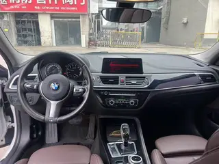 BMW 1 Series 2020 120i M Sports suit interior photo 6 BMW 1 Series 2020 120i M Sports suit interior photo 6
