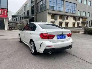 BMW 1 Series 2020 120i M Sports suit interior photo 9 BMW 1 Series 2020 120i M Sports suit interior photo 9