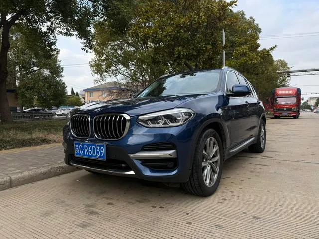 BMW X3 2019 xDrive25i Traje de lujo exterior foto 1 BMW X3 2019 xDrive25i Traje de lujo exterior foto 1