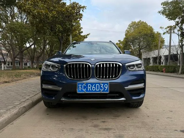 BMW X3 2019 xDrive25i Traje de lujo exterior foto 2 BMW X3 2019 xDrive25i Traje de lujo exterior foto 2