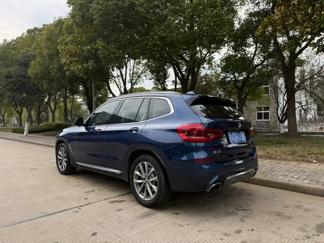 BMW X3 2019 xDrive25i Traje de lujo exterior foto 4 BMW X3 2019 xDrive25i Traje de lujo exterior foto 4