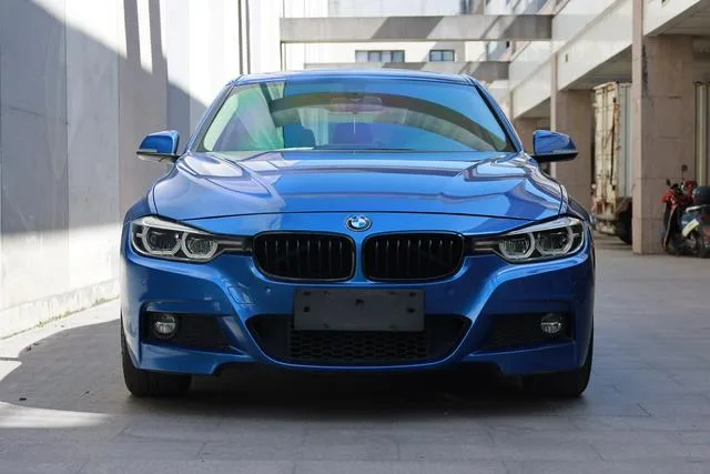 BMW 3 Series 2019 320Li M Ensemble de sport extérieur photo 2 BMW 3 Series 2019 320Li M Ensemble de sport extérieur photo 2