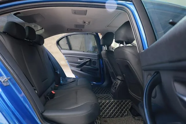 BMW 3 Series 2019 320Li M Ensemble de sport intérieur photo 6 BMW 3 Series 2019 320Li M Ensemble de sport intérieur photo 6