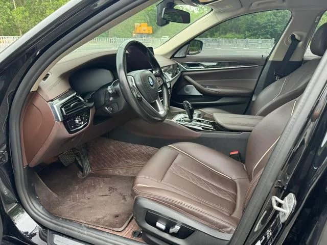 BMW 5 Series 2021 525Li Luxury Set exterior photo 4 BMW 5 Series 2021 525Li Luxury Set exterior photo 4