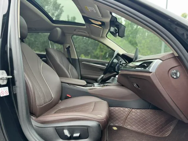 BMW 5 Series 2021 525Li Luxury Set exterior photo 6 BMW 5 Series 2021 525Li Luxury Set exterior photo 6