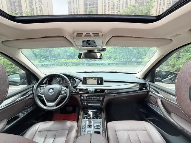 BMW X5 2014 xDrive35i Luxury type interior photo 12