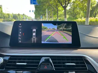 BMW 5 Series 2019 530Li Líder Traje de lujo interior foto 12 BMW 5 Series 2019 530Li Líder Traje de lujo interior foto 12