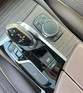 BMW 5 Series 2019 530Li Líder Traje de lujo interior foto 14 BMW 5 Series 2019 530Li Líder Traje de lujo interior foto 14
