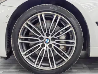 BMW 5 Series 2019 530Li xDrive M Sports suit exterior photo 5 BMW 5 Series 2019 530Li xDrive M Sports suit exterior photo 5