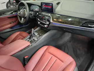 BMW 5 Series 2019 530Li xDrive M Sports suit interior photo 12 BMW 5 Series 2019 530Li xDrive M Sports suit interior photo 12