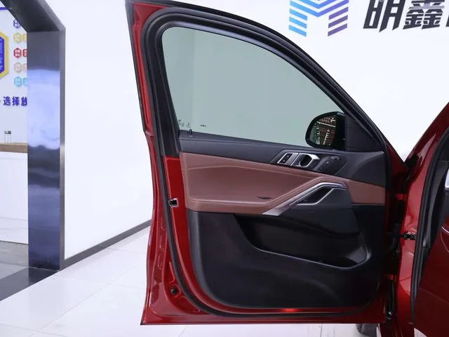 BMW X6 2020 xDrive30i M Sports suit interior photo 19 BMW X6 2020 xDrive30i M Sports suit interior photo 19