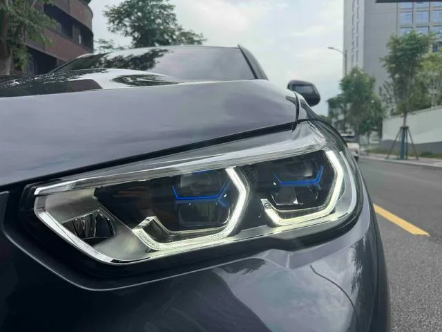 BMW X5 2020 xDrive40i M Ensemble de sport extérieur photo 4 BMW X5 2020 xDrive40i M Ensemble de sport extérieur photo 4