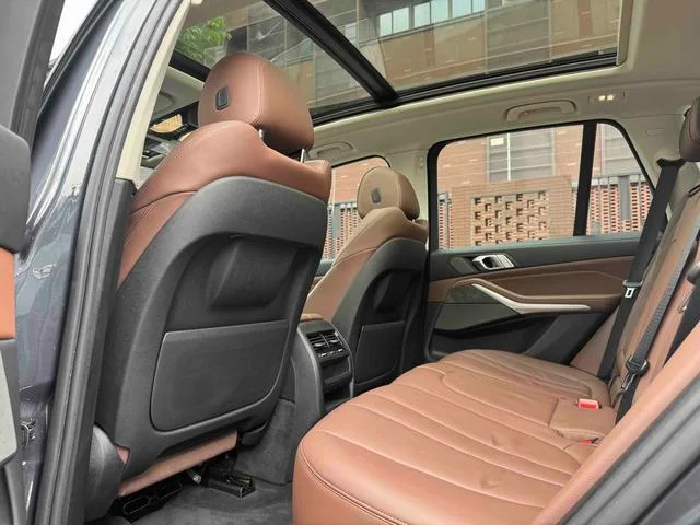 BMW X5 2020 xDrive40i M Ensemble de sport intérieur photo 12 BMW X5 2020 xDrive40i M Ensemble de sport intérieur photo 12