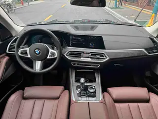 BMW X5 2020 xDrive40i M Ensemble de sport intérieur photo 14 BMW X5 2020 xDrive40i M Ensemble de sport intérieur photo 14