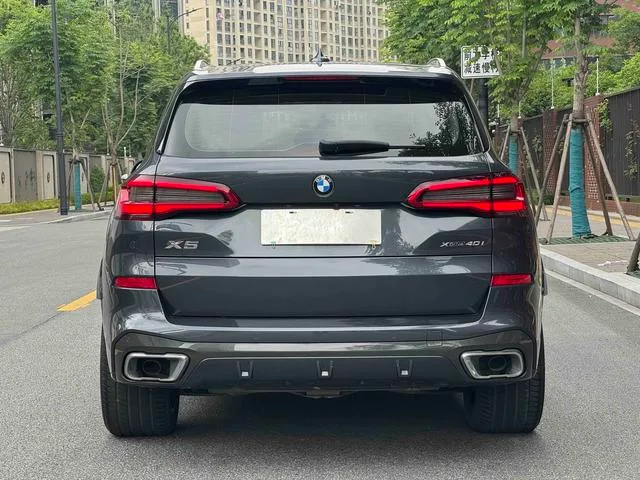 BMW X5 2020 xDrive40i M Ensemble de sport intérieur photo 18 BMW X5 2020 xDrive40i M Ensemble de sport intérieur photo 18