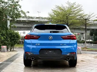 BMW X2 2021 sDrive25i Tipo de lujo M Traje todoterreno exterior foto 5 BMW X2 2021 sDrive25i Tipo de lujo M Traje todoterreno exterior foto 5