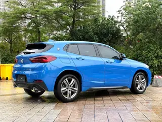 BMW X2 2021 sDrive25i Tipo de lujo M Traje todoterreno exterior foto 6 BMW X2 2021 sDrive25i Tipo de lujo M Traje todoterreno exterior foto 6