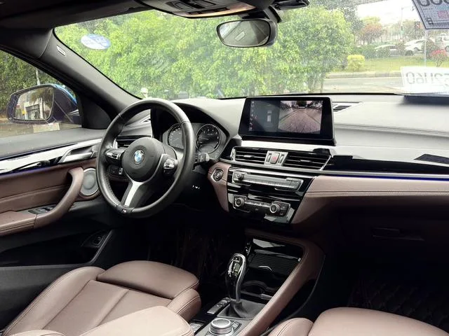 BMW X2 2021 sDrive25i Tipo de lujo M Traje todoterreno interior foto 11 BMW X2 2021 sDrive25i Tipo de lujo M Traje todoterreno interior foto 11